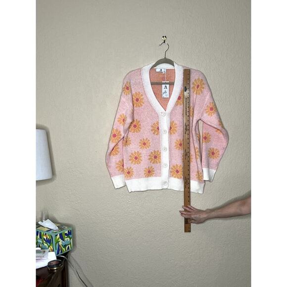 AZ womens size S/M sweater pink/cream daisies cardigan button-up soft oversized - Picture 9 of 9